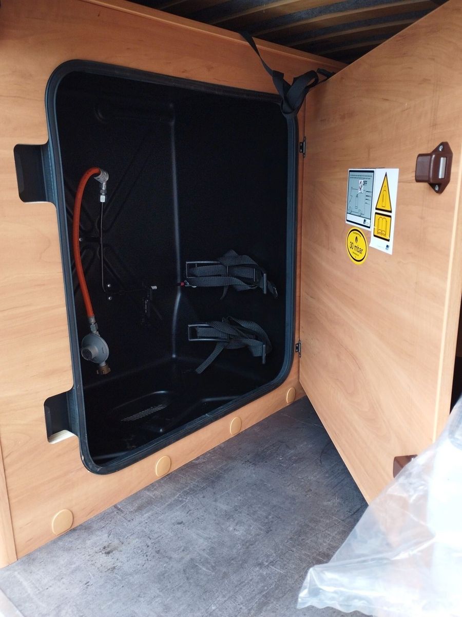 Fahrzeugabbildung Pössl Roadcruiser XL 165 PS AHK,Markise,Navi,Kamera