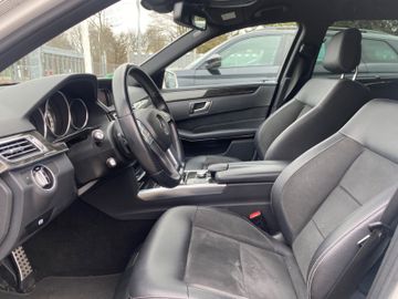 Fahrzeugabbildung Mercedes-Benz E 250 CGI T AMG*Totwinkel*LED*Navi*SHZ*Tempomat*