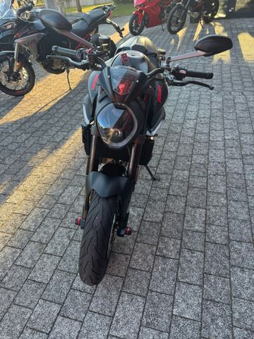 Ducati Monster 950+ Dark