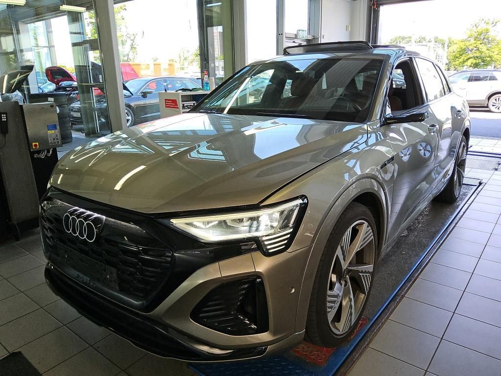Image of Audi Q8 e-tron