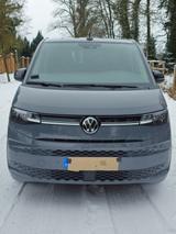 Volkswagen T7 Multivan 2.0 TDI, Life, AHK, Alarm, Klima - VW T7 Multivan Gebrauchtwagen in Hamburg