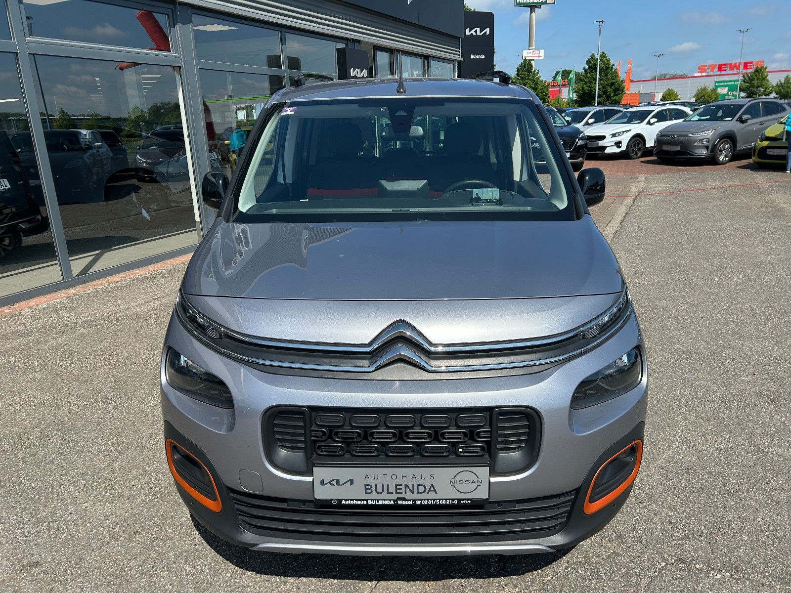 Citroën Berlingo M BlueHDi 130 SHINE HUD NAVI ALU SHZ imagem 3