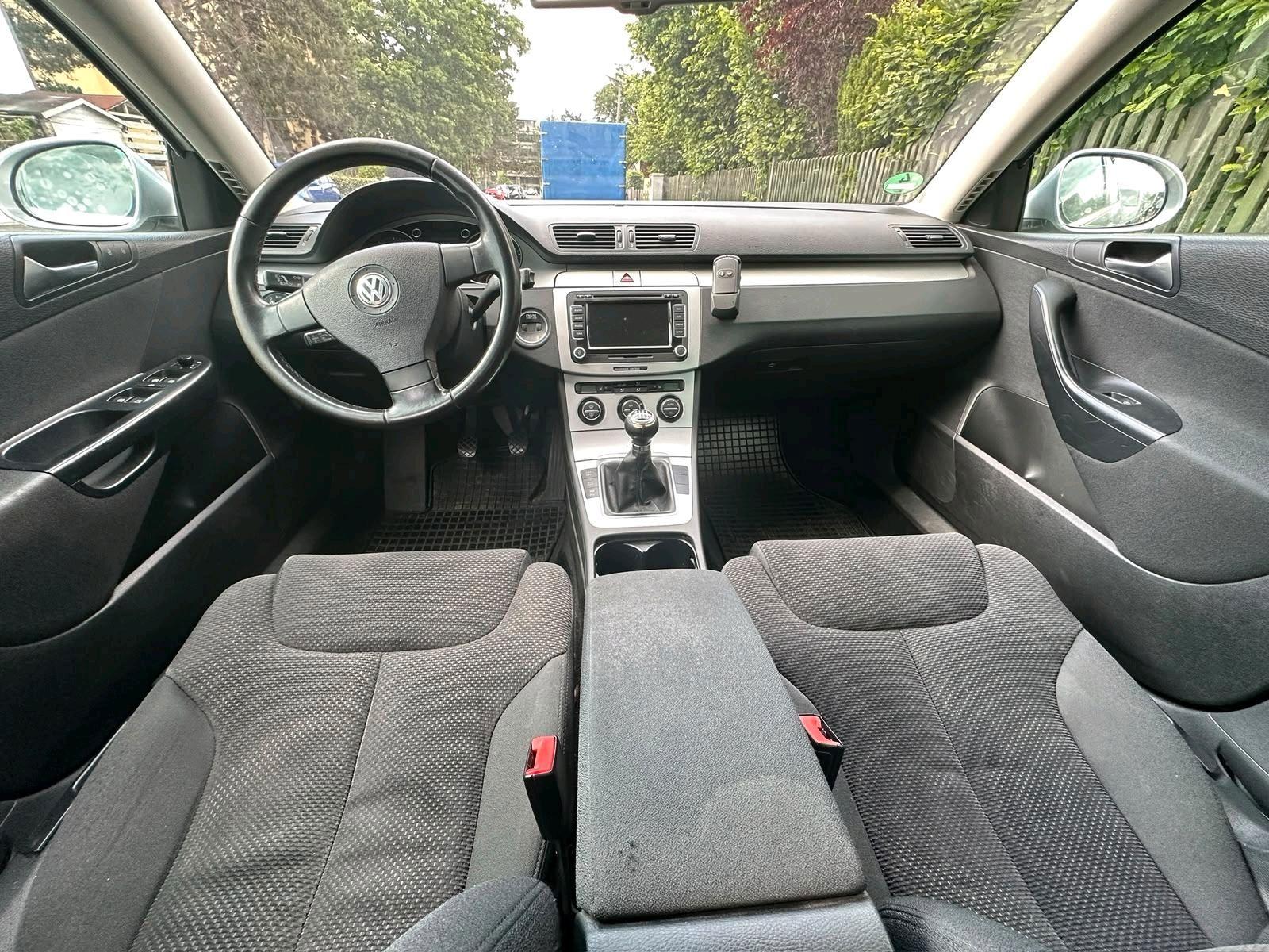 Volkswagen Passat 2009 — photo 6