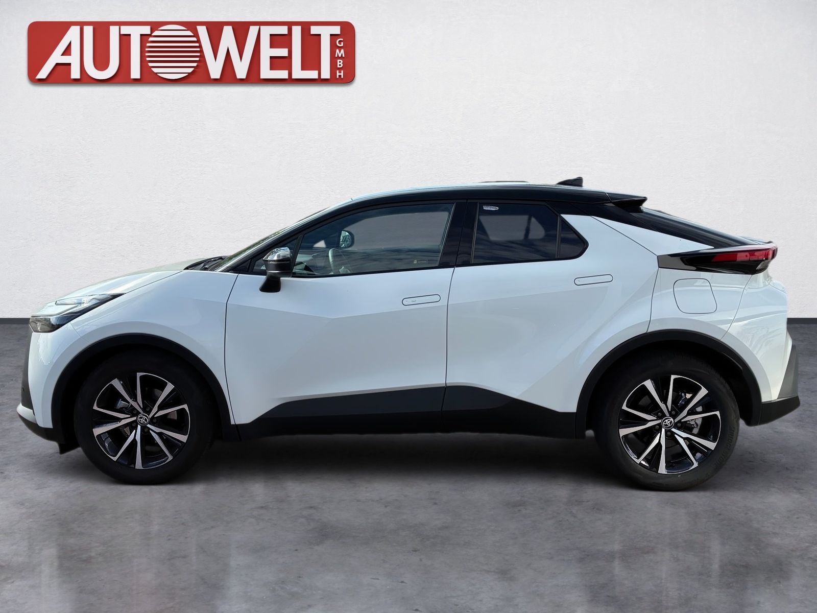 Fahrzeugabbildung Toyota C-HR 1.8 FWD Teamplayer Kamera,LED,Navi,SHZ,ACC