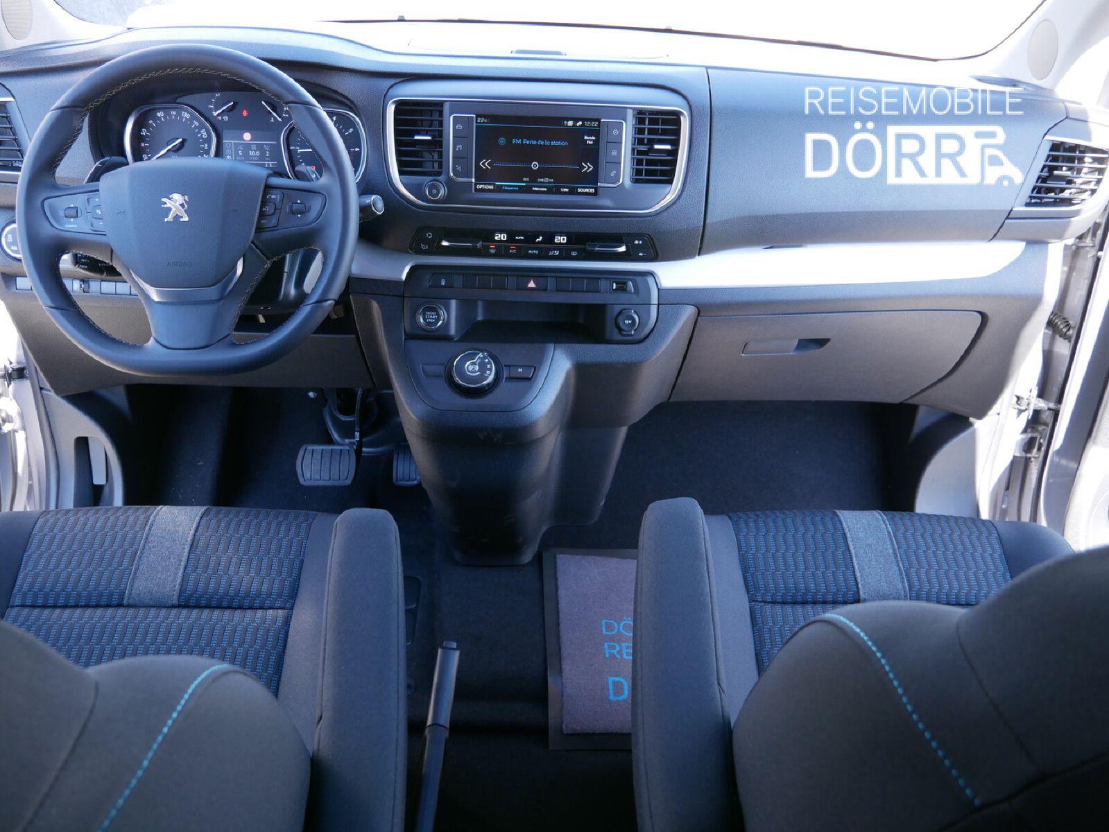 Fahrzeugabbildung Pössl Vanster Peugeot 145 PS Modell 2023