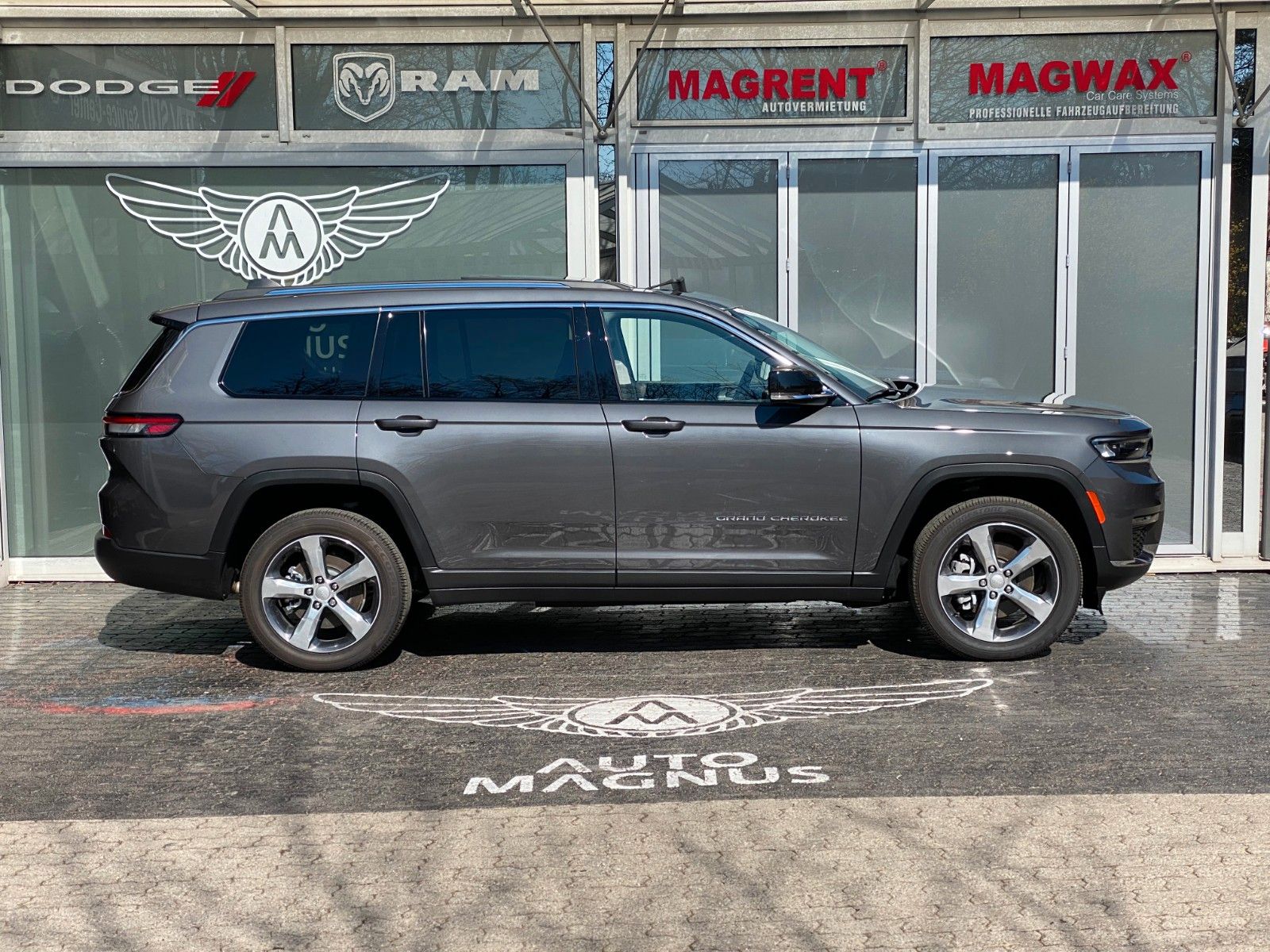 Fahrzeugabbildung Jeep Grand Cherokee L Limited 7-Sitzer LEDER*LED*PANO