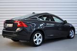 Volvo S60 Autom. Summum+Schiebedach+Totwinkel+Memory - Volvo S60 mit Diesel-Antrieb