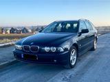 BMW 525i Touring  - BMW 525 aus 2000: 525i