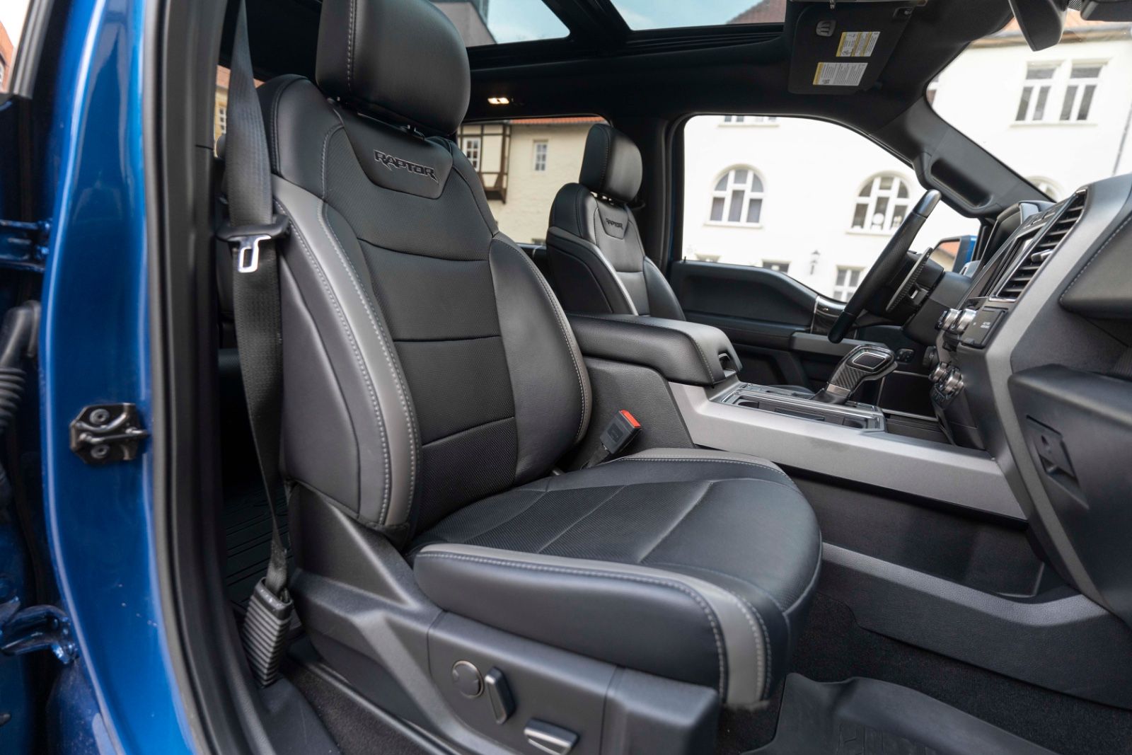 Fahrzeugabbildung Ford F 150 Raptor 3,5L 4x4 B&O 360° ACC TOTW AHK M+S