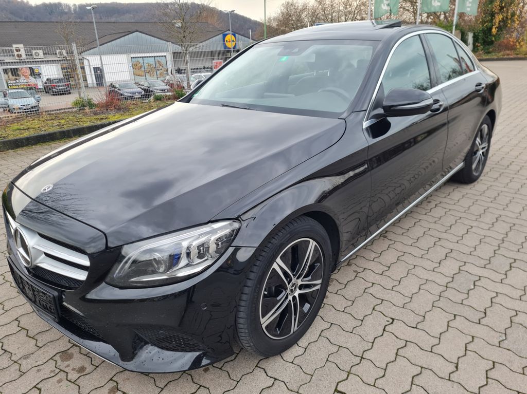 Image of Mercedes-Benz C 220