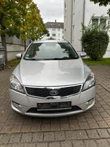 Kia cee'd / Ceed Sporty Wagon 1.4 CVVT 90 PS Spi... - Kia cee'd / Ceed aus 2009