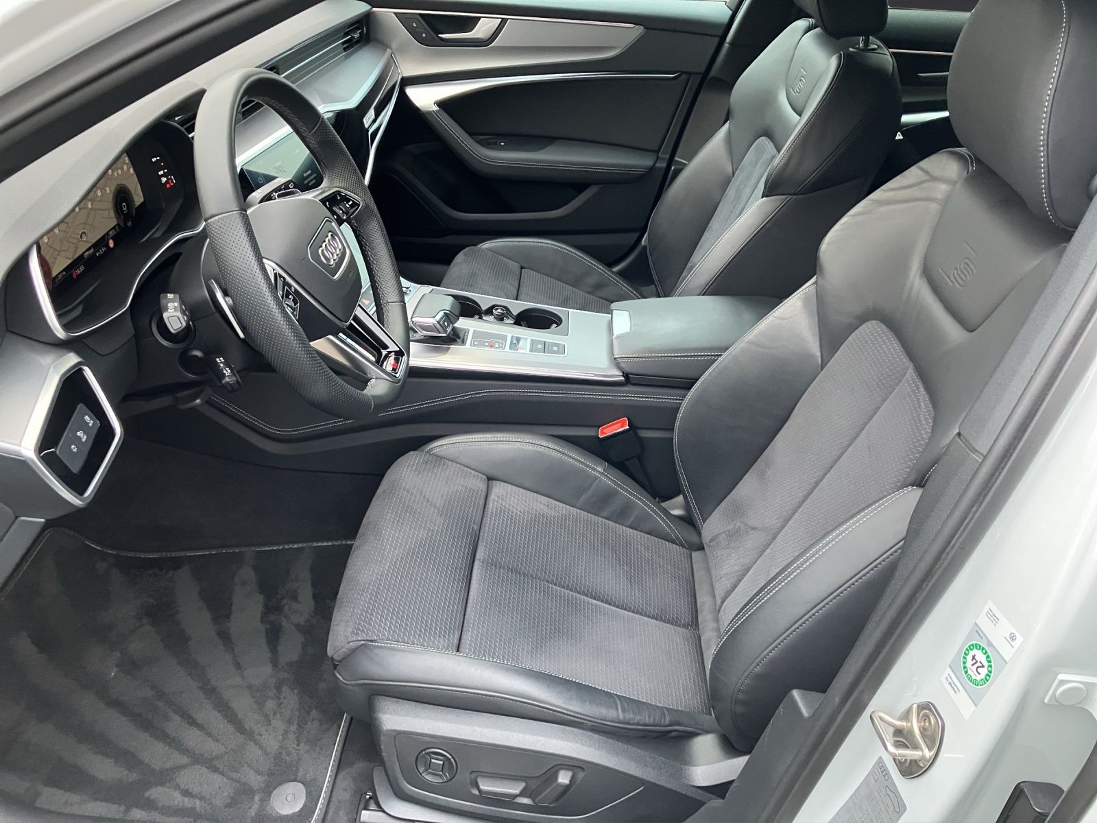 Fahrzeugabbildung Audi A6 Avant 50 TDI quattro sport AHZV HD Matrix Hea