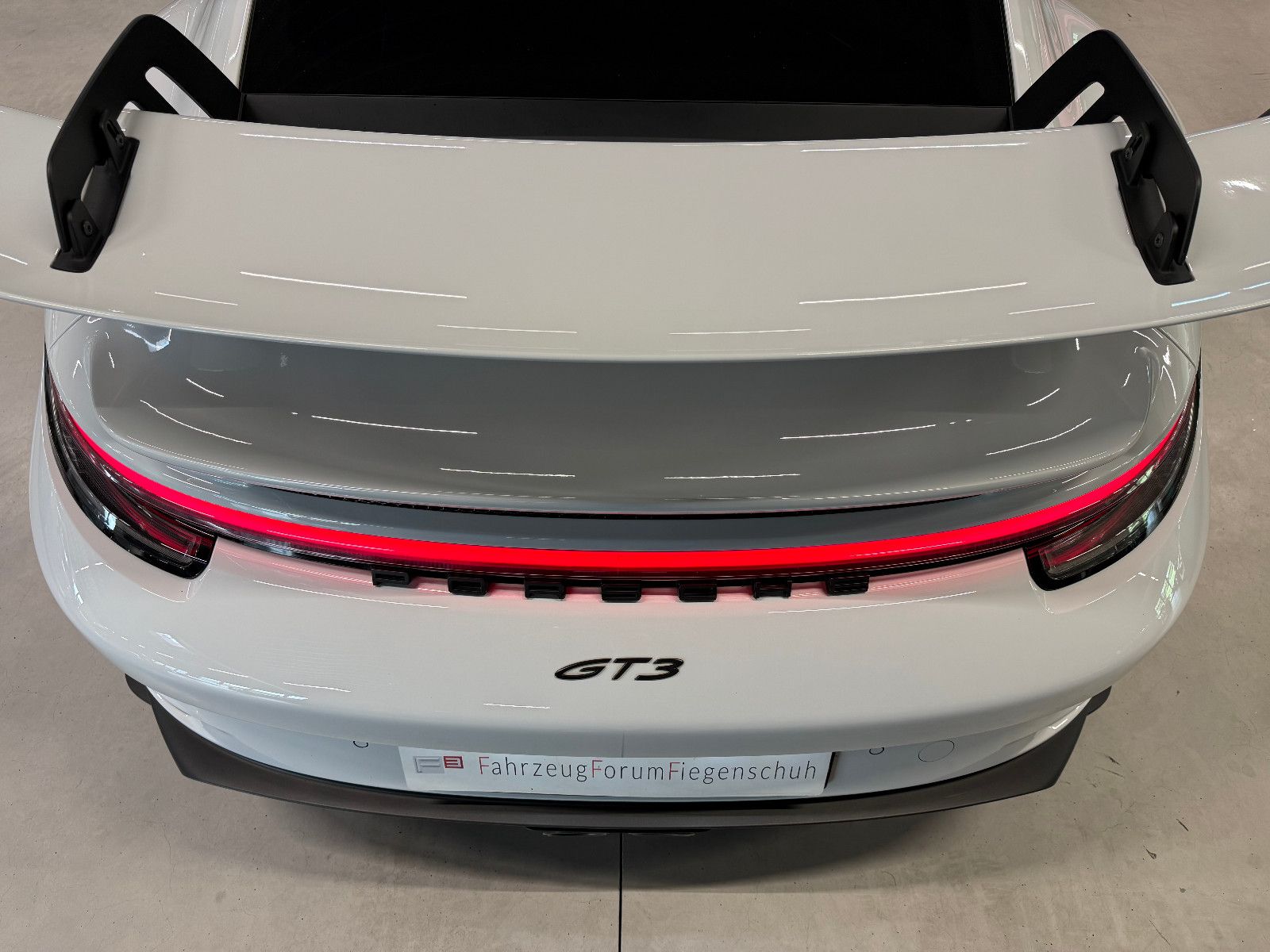 Fahrzeugabbildung Porsche 992/911 GT3-Lift-Clubsport-PCCB-90L.-LED