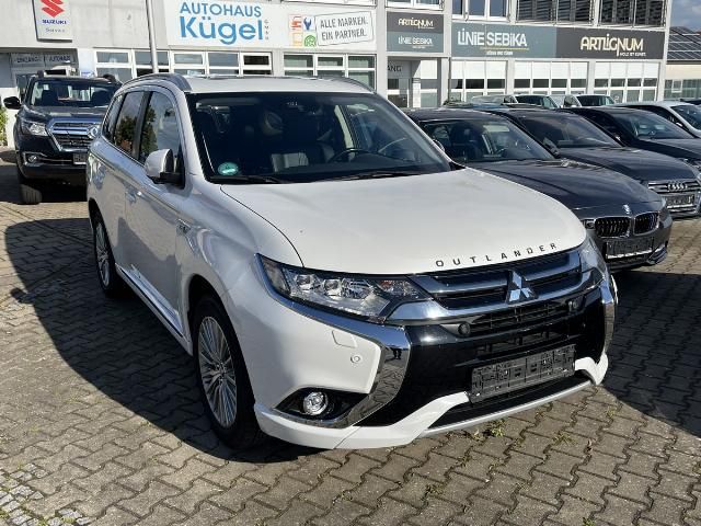 Mitsubishi Outlander 2.0 PHEV Top 4WD - Navi - Standheizung