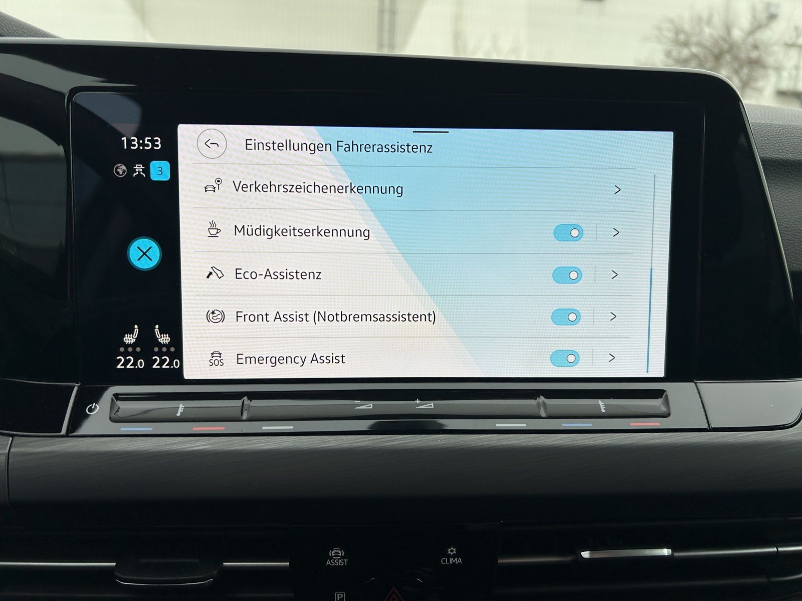 Fahrzeugabbildung Volkswagen Golf VIII Variant TSI Style DSG 4M Matrix Navi A