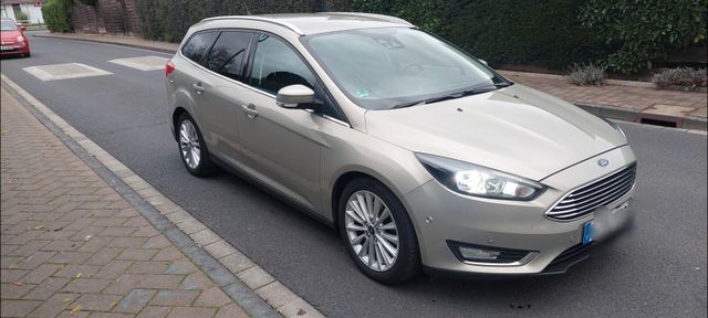 Ford Focus 2,0 TDCi Automatik Titanium Allwetter AHK