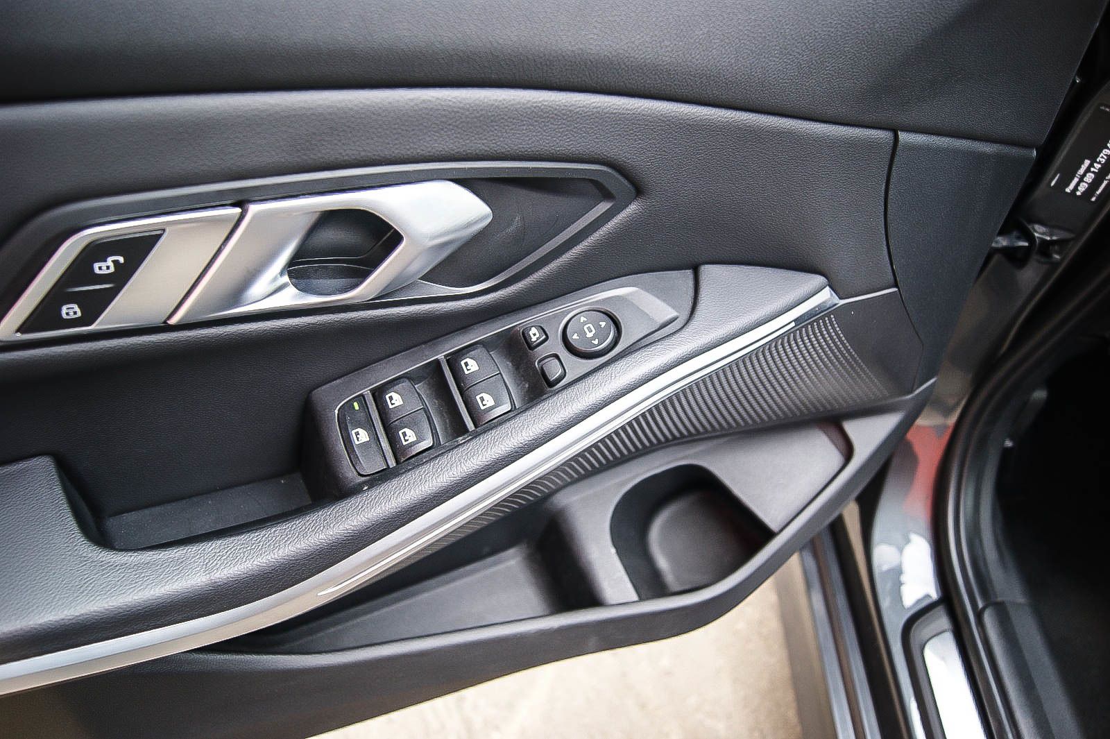Fahrzeugabbildung BMW 320 d xDrive Luxury Line STANDHEIZG SCHIEBEDACH