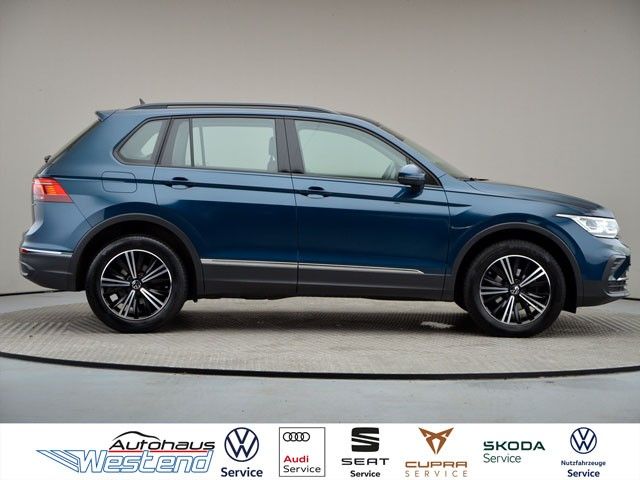 Fahrzeugabbildung Volkswagen Tiguan Life 2.0l TDI 110kW DSG 4M IQ.Light Navi