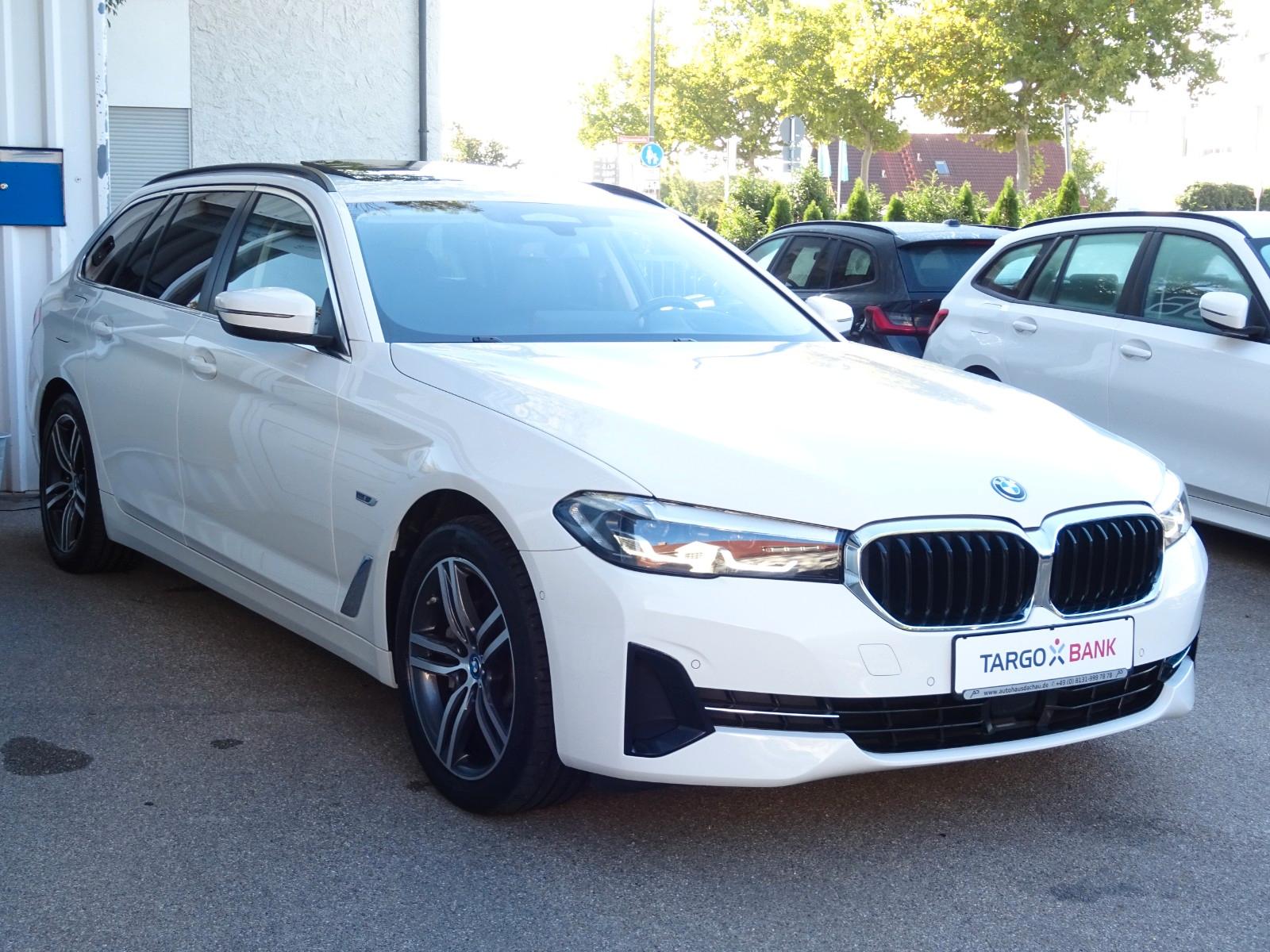 BMW 530e xDrive Touring Navi Leder Massage HUD Pano