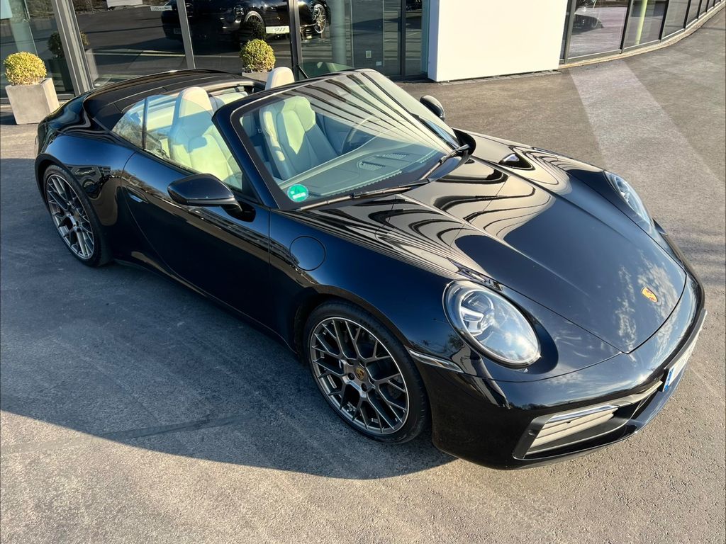 Image of Porsche 992