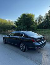 BMW 745e - Garantie, Servicehistorie, Laser, Massage - BMW 745 Gebrauchtwagen
