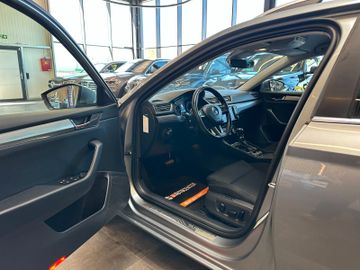 Skoda Superb Combi Style *BiXenon*Navi*AHK*
