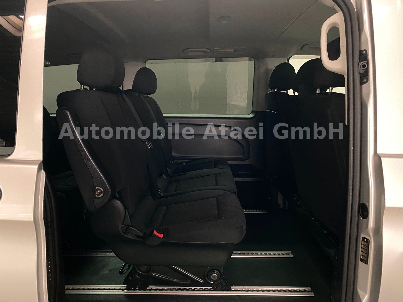 Fahrzeugabbildung Mercedes-Benz Vito Tourer Lang 116 Automatik *2x KLIMA* (6529)