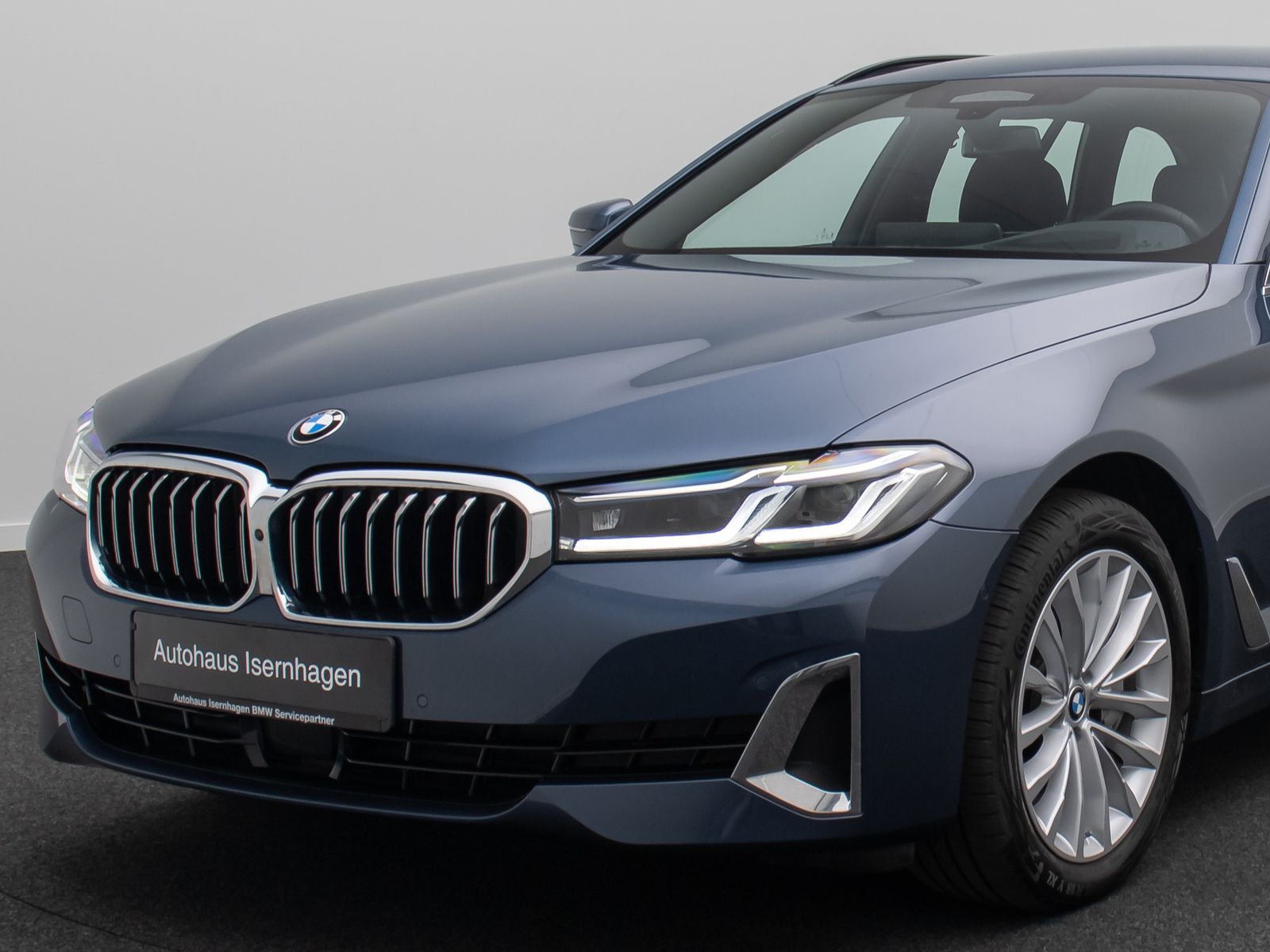 Fahrzeugabbildung BMW 530d LuxuryLine 360&deg;Laser HUD DAB H/K SoftCL AHK