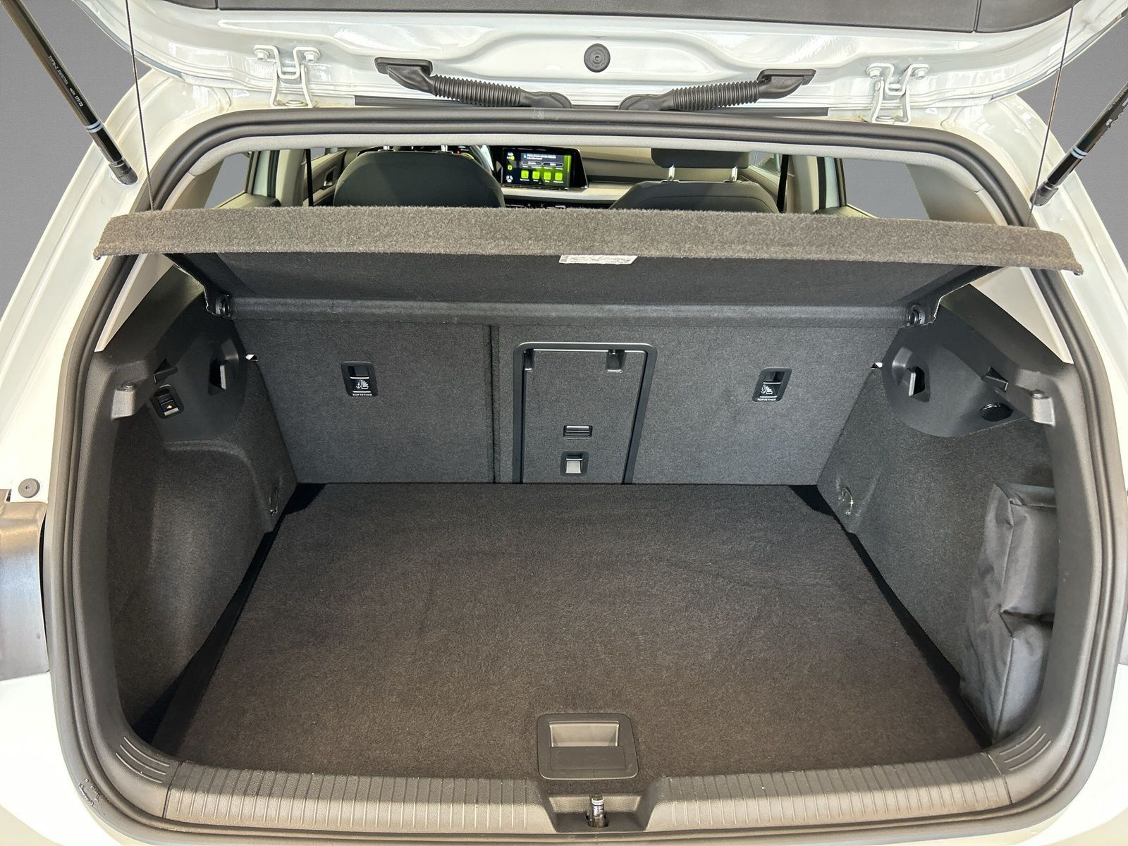 Volkswagen Golf VIII 1.0 eTSI Life FAHRSCHULFAHRZEUG+DSG foto 9