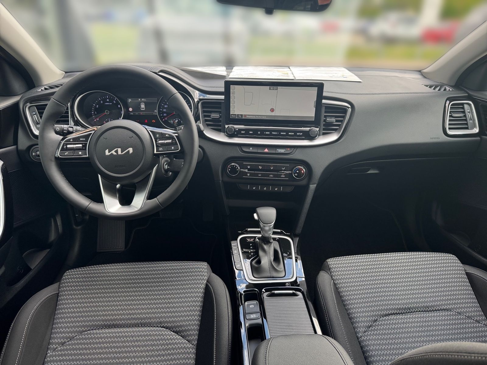 Fahrzeugabbildung Kia CEED_5 1.5T 140 DCT7 VIS STD NAVI