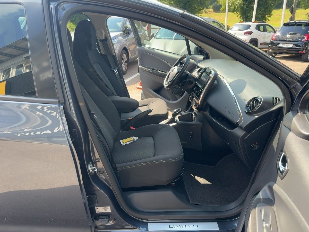 Fahrzeugabbildung Renault ZOE Life R110 Z.E 40 EPH (Batt.-miete)