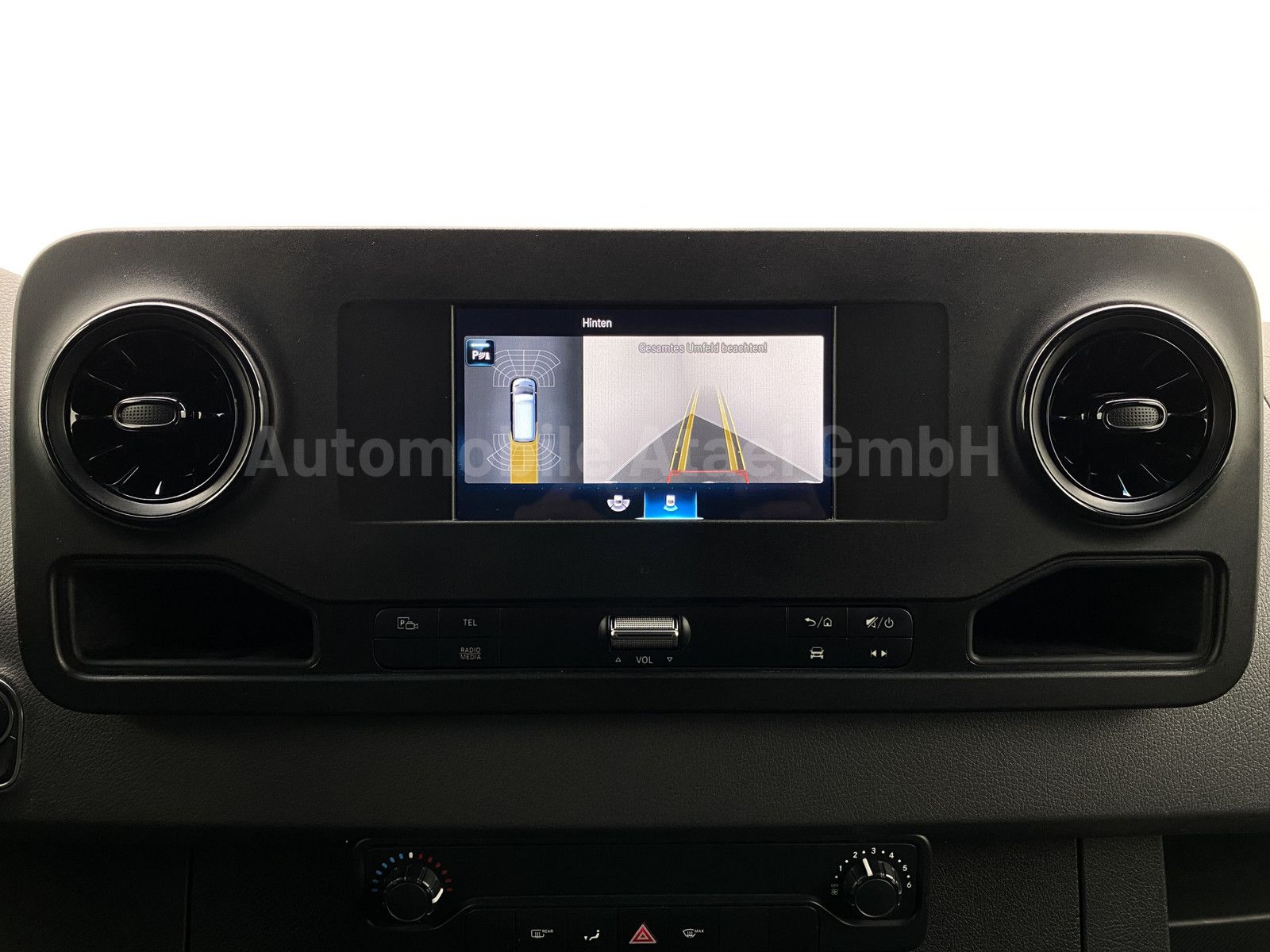 Fahrzeugabbildung Mercedes-Benz Sprinter 214 Tourer Automat Rollstuhl-Rampe 0512