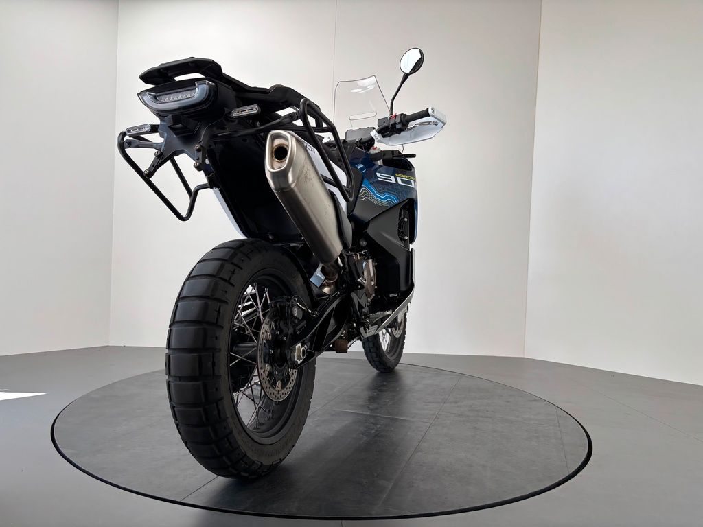 Fahrzeugabbildung Husqvarna NORDEN 901 EXPEDITION *1. HAND *SEHR GEPFLEGT