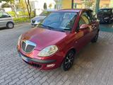 Lancia Ypsilon 1.3 Multijet 16V Argento - Lancia Ypsilon Argento mit Diesel-Antrieb