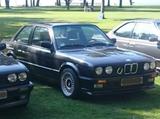 BMW (E30) 320i 6-Zyl. Coupé/schwarz - BMW 320 mit Benzin-Antrieb: Coupé, E30 320i