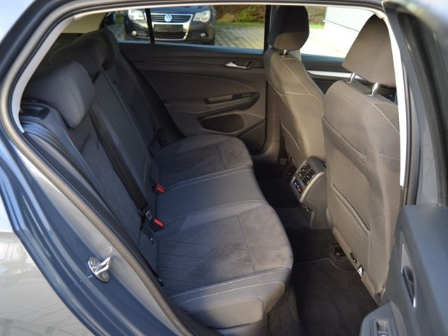 Golf VIII 1.5 TSI 18-ZOLL/MATRIX/NAVI-PRO+VZE/DI