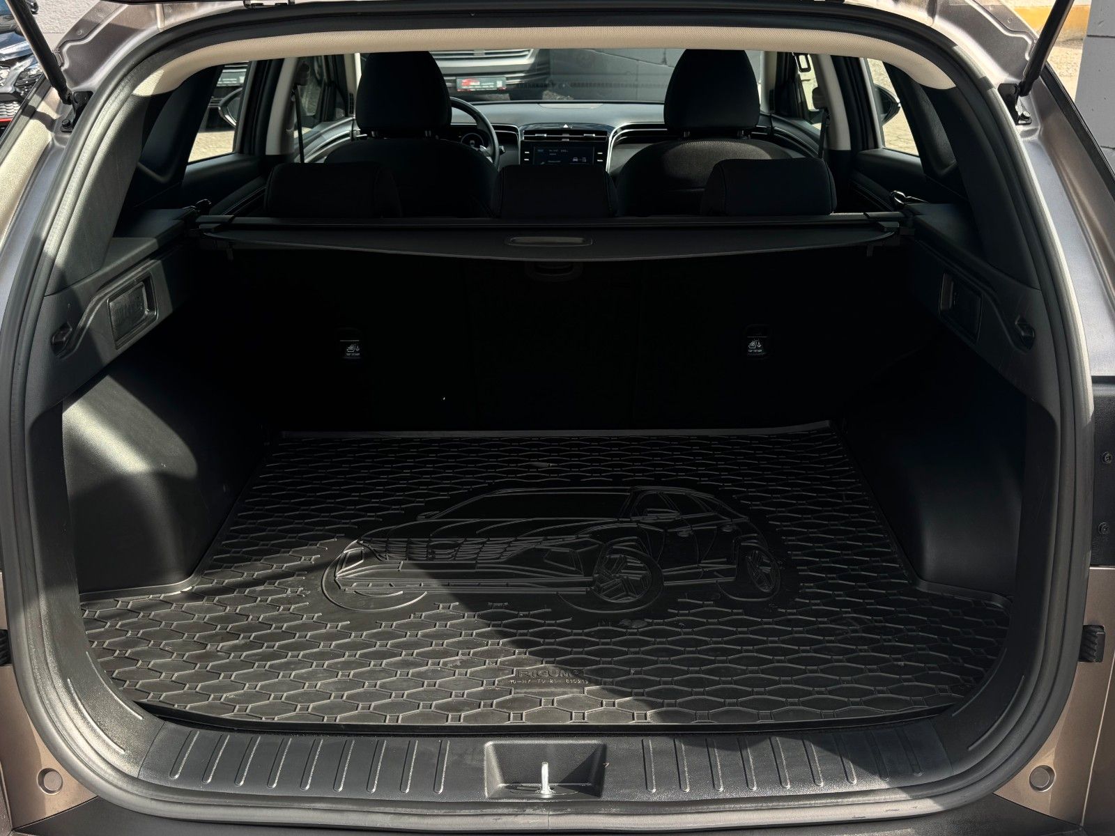 Fahrzeugabbildung Hyundai Tucson 1.6 T-GDI PHEV 4WD CarPlay Kamera Temp