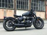 Triumph Bonneville Bobber Black - TRIUMPH BONNEVILLE BOBBER BLACK