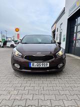 Kia cee'd / Ceed 1.6 GDI FIFA World Cup Edition ...