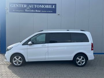 Mercedes V 220 - 4