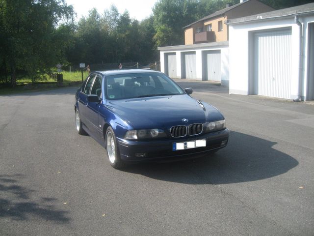 BMW 535i  V8 Bj. 1998 sehr gepfleg 2.Hand