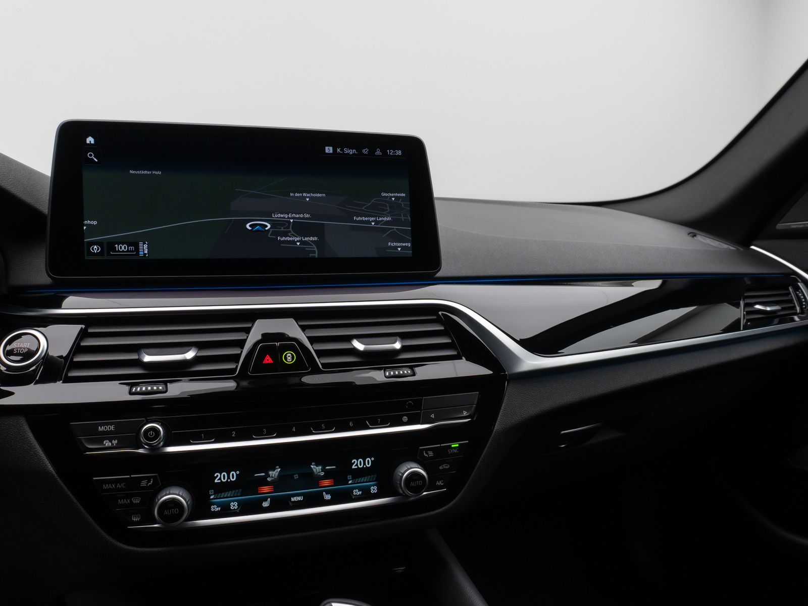 Fahrzeugabbildung BMW 530e H/K DAB AHK Komfort Alarm 4xKlima 18Zoll