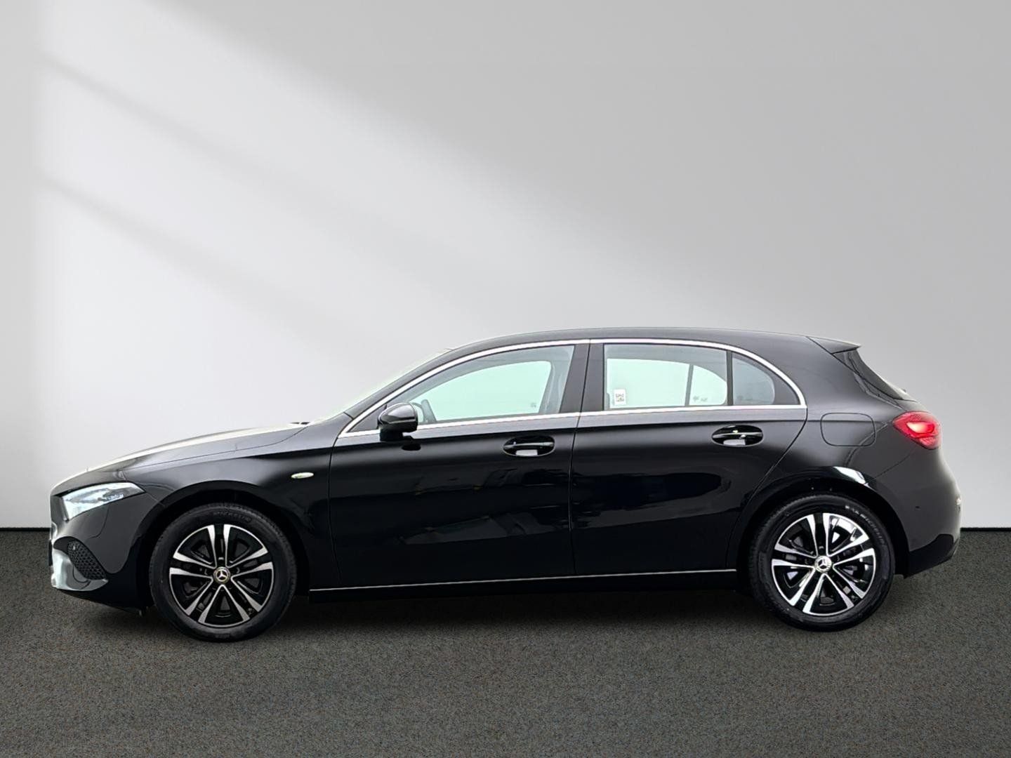 Mercedes-Benz A 250 e Progressive Advanced Kamera LED MBUX DAB foto 3