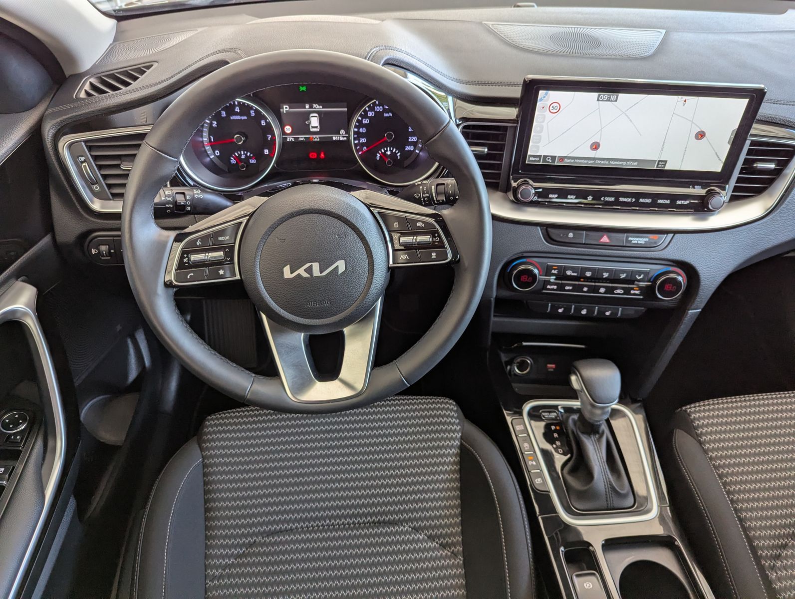 Fahrzeugabbildung Kia cee'd Sportswagon 1.5 Ultim Style-Pak JBL ACC 7J