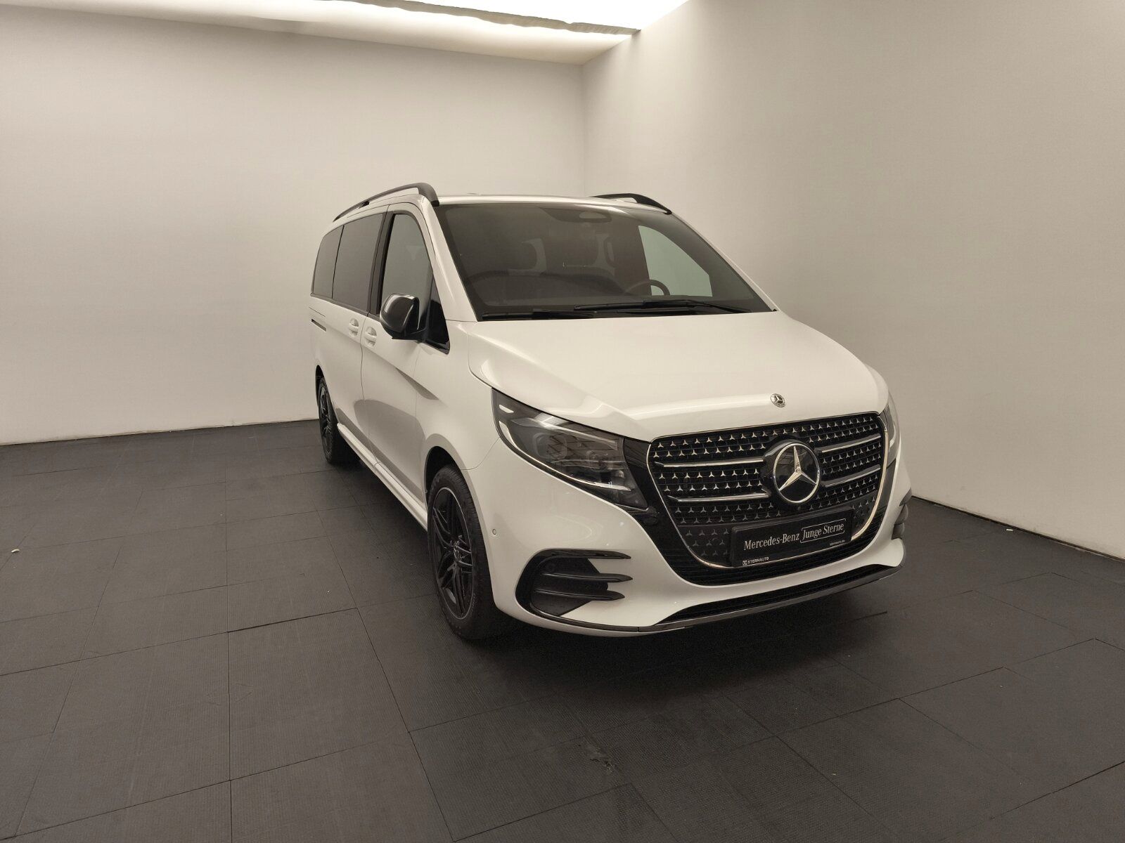 Mercedes-Benz V 300 d 4M AVA/L AMG DISTR. LED Standhz AHK 360° imagem 3