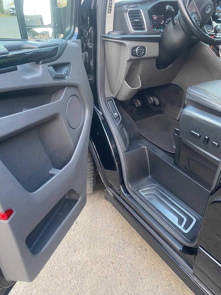 Ford Tourneo Custom/Titanium Sport
