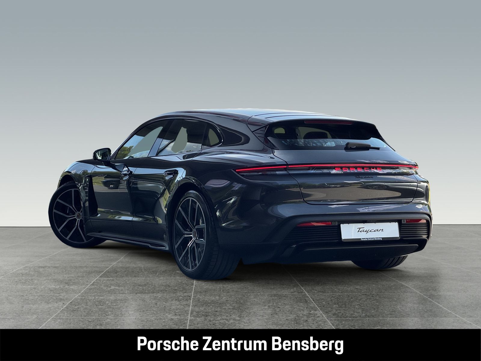 Porsche Taycan Sport Turismo Black Edition imagem 3