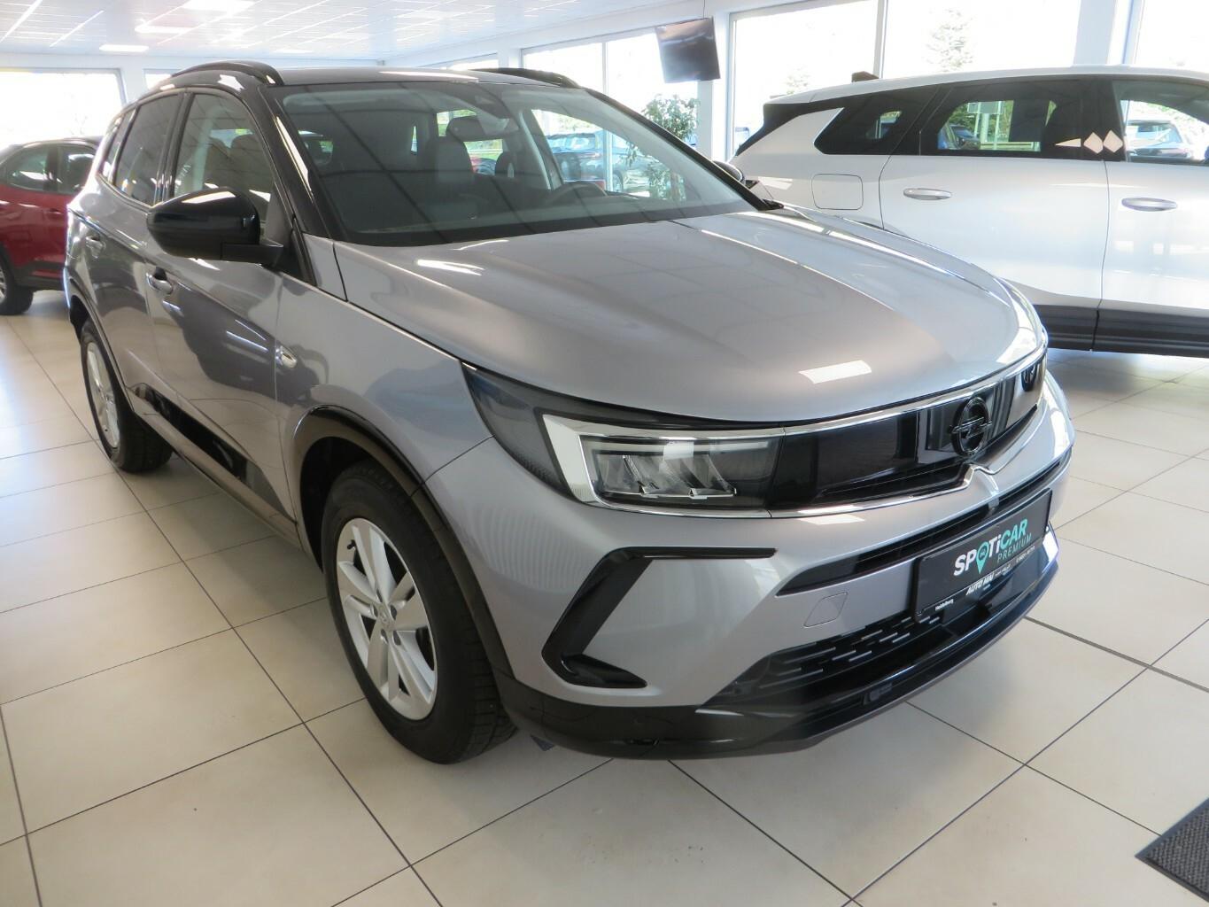 Opel Grandland 1,2 Turbo GS Line AHK, Navi etc.