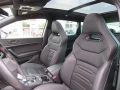 CUPRA Ateca 2.0 TSI 4Drive DSG Fahrass Ahk Akrapovic CUPRA Ateca 2.0 TSI 4Drive DSG Fahrass Ahk Akrapovic