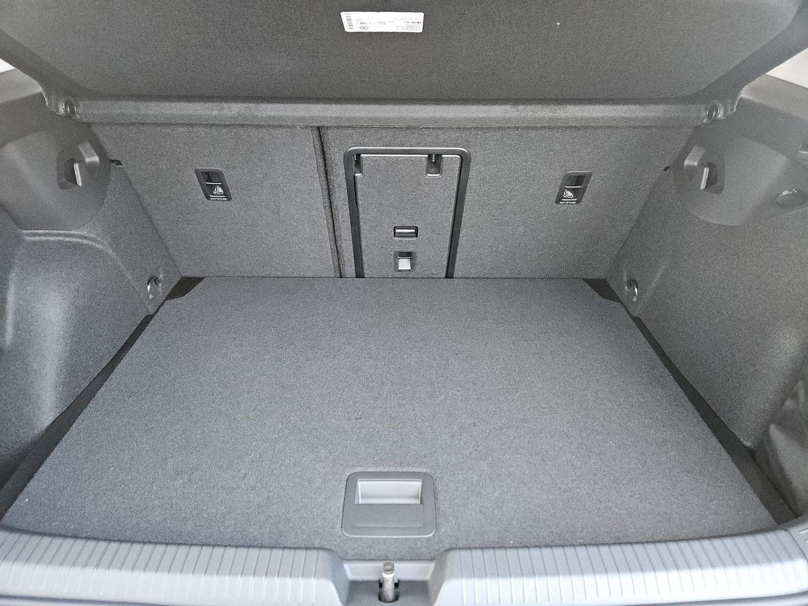 Volkswagen Golf 8 Life 4-türig 1.5 TSi Kamera Parkassist, миниатюра 14